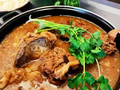 麻辣羊蝎子火鍋的做法-麻辣味燉菜譜