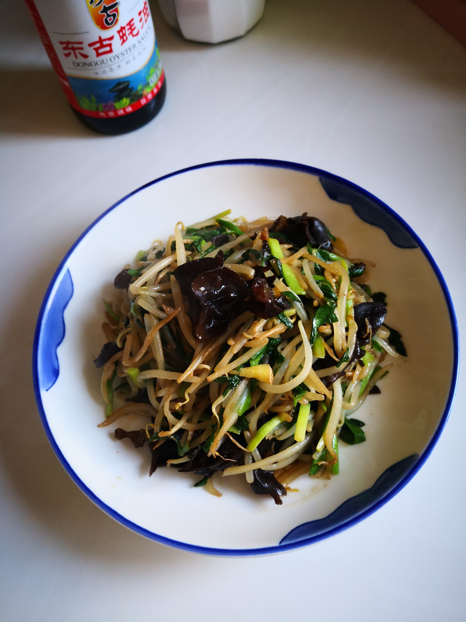 韭菜炒木耳的做法-家常味炒菜譜