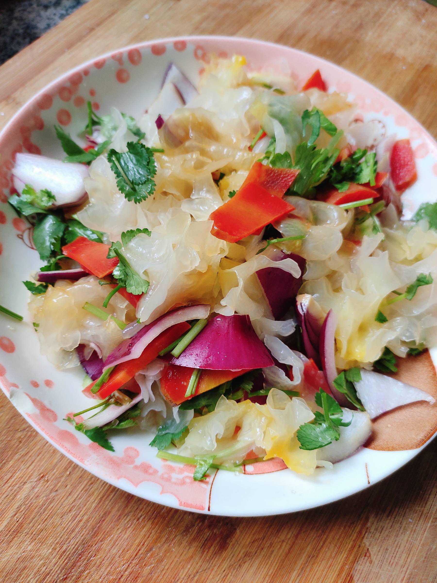 涼拌鮮銀耳的做法-酸甜味拌菜譜