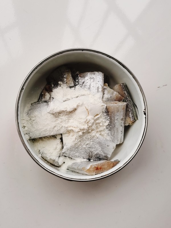 紅燒帶魚的做法-咸鮮味燒菜譜