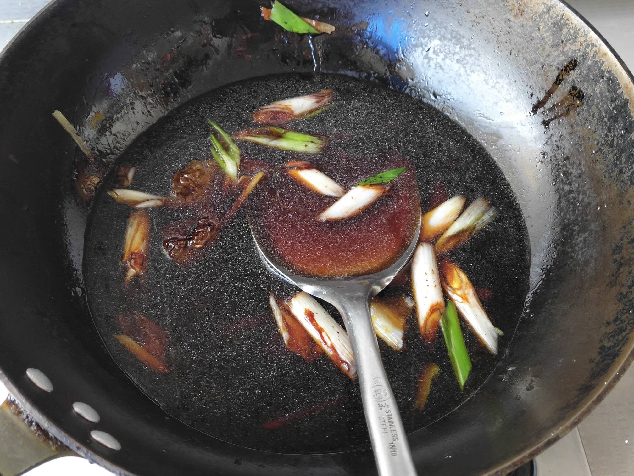 油面筋釀肉的做法-咸鮮味煮菜譜