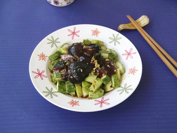 涼拌皮蛋黃瓜的做法-家常味拌菜譜