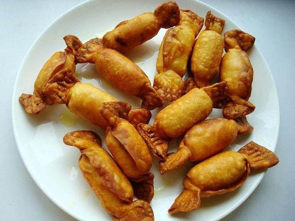 香腸糖果的做法-家常味炸菜譜-易網健康養生網 香腸糖果的做法-家常味炸菜譜