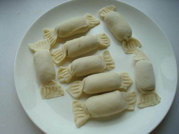 香腸糖果的做法-家常味炸菜譜-易網健康養生網 香腸糖果的做法-家常味炸菜譜