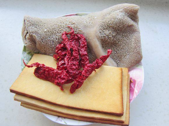 干鍋牛肚的做法-香辣味炒菜譜-易網<a href=http://www.gyfww.com/ target=_blank class=infotextkey>健康養生</a>網 干鍋牛肚的做法-香辣味炒菜譜