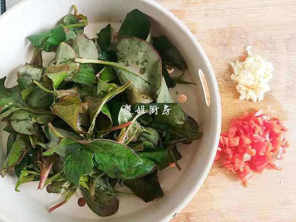 涼拌魚腥草的做法-家常味拌菜譜