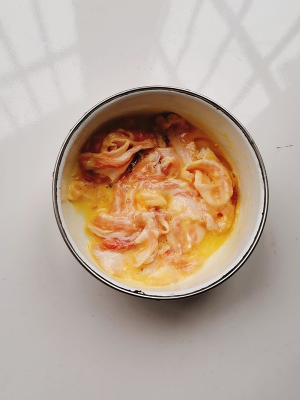 木耳芹菜炒肉的做法-咸鮮味炒菜譜