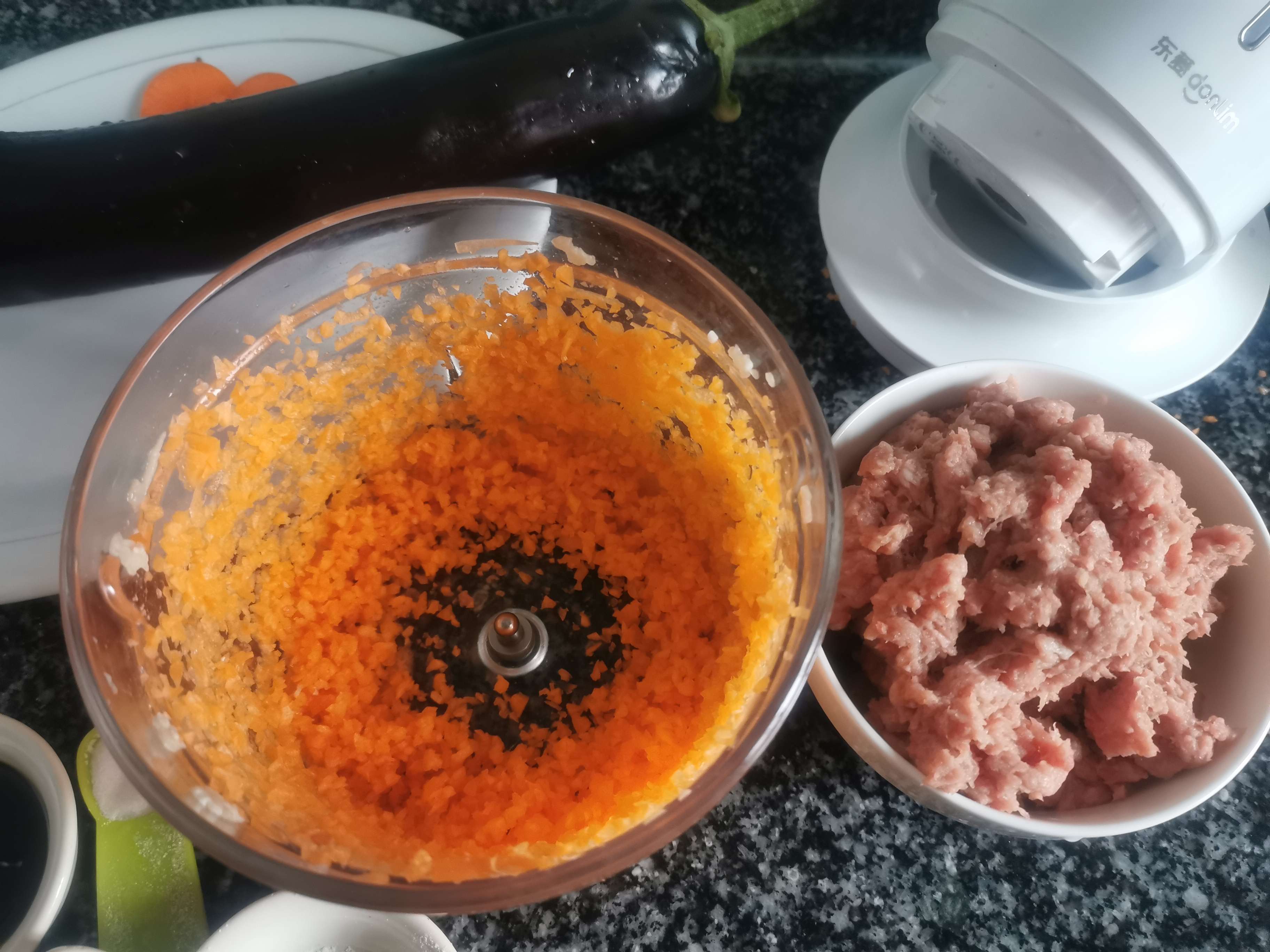 燈籠茄子的做法-家常味蒸菜譜