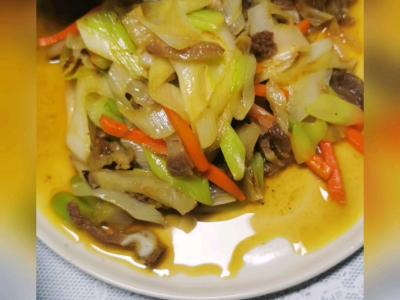 大蔥炒牛雜的做法-家常味炒菜譜