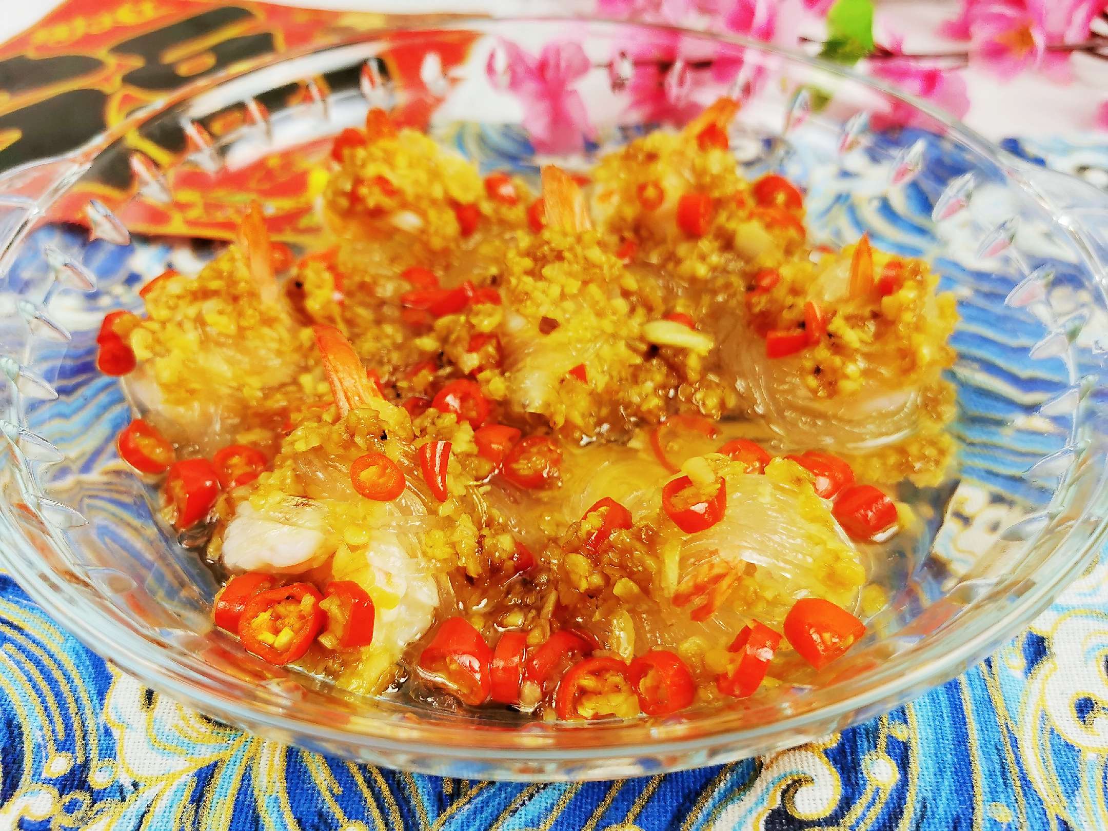 蒜蓉粉絲蒸蝦的做法-香辣味蒸菜譜