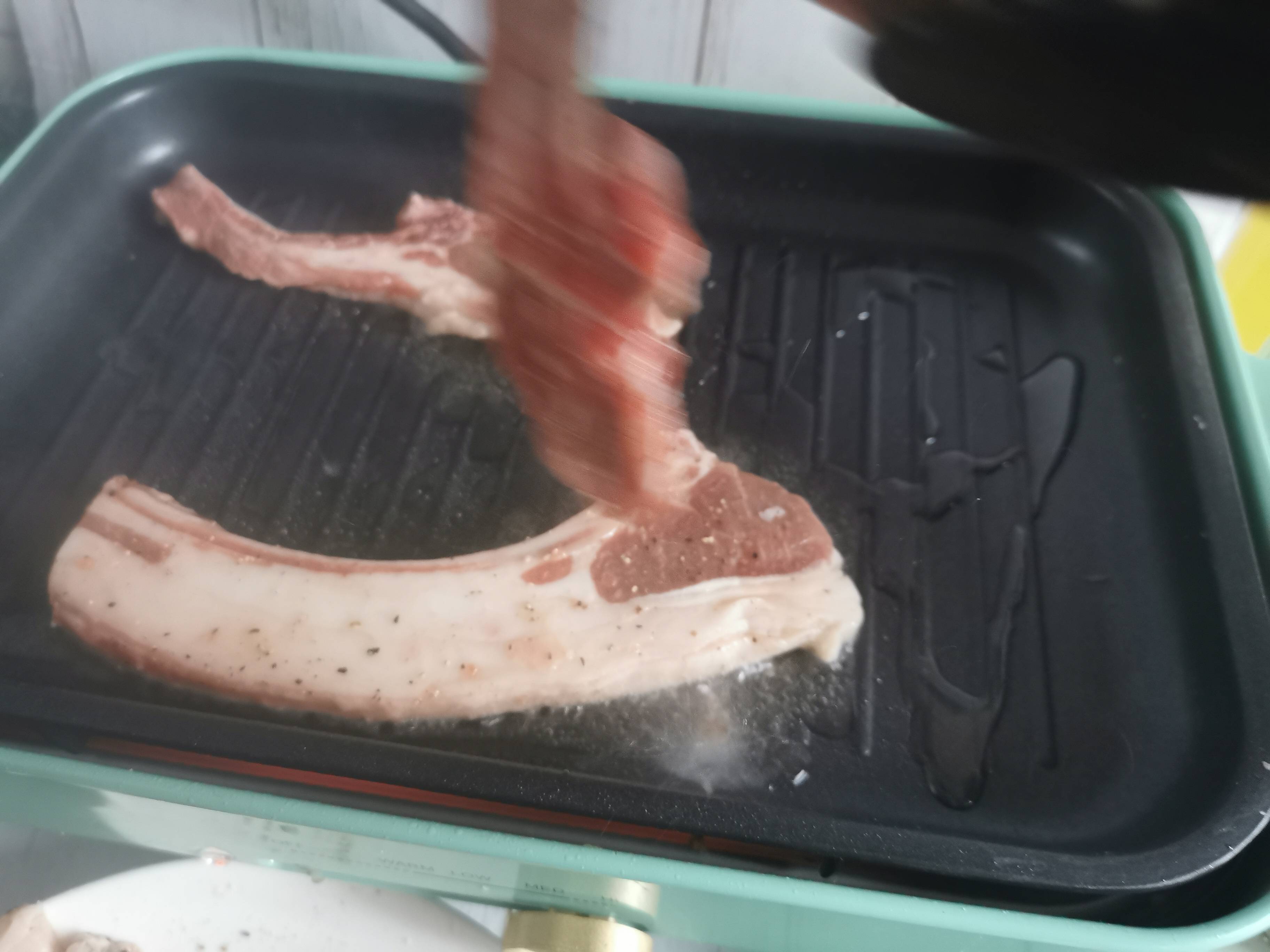 法式羊排的做法-咸鮮味煎菜譜