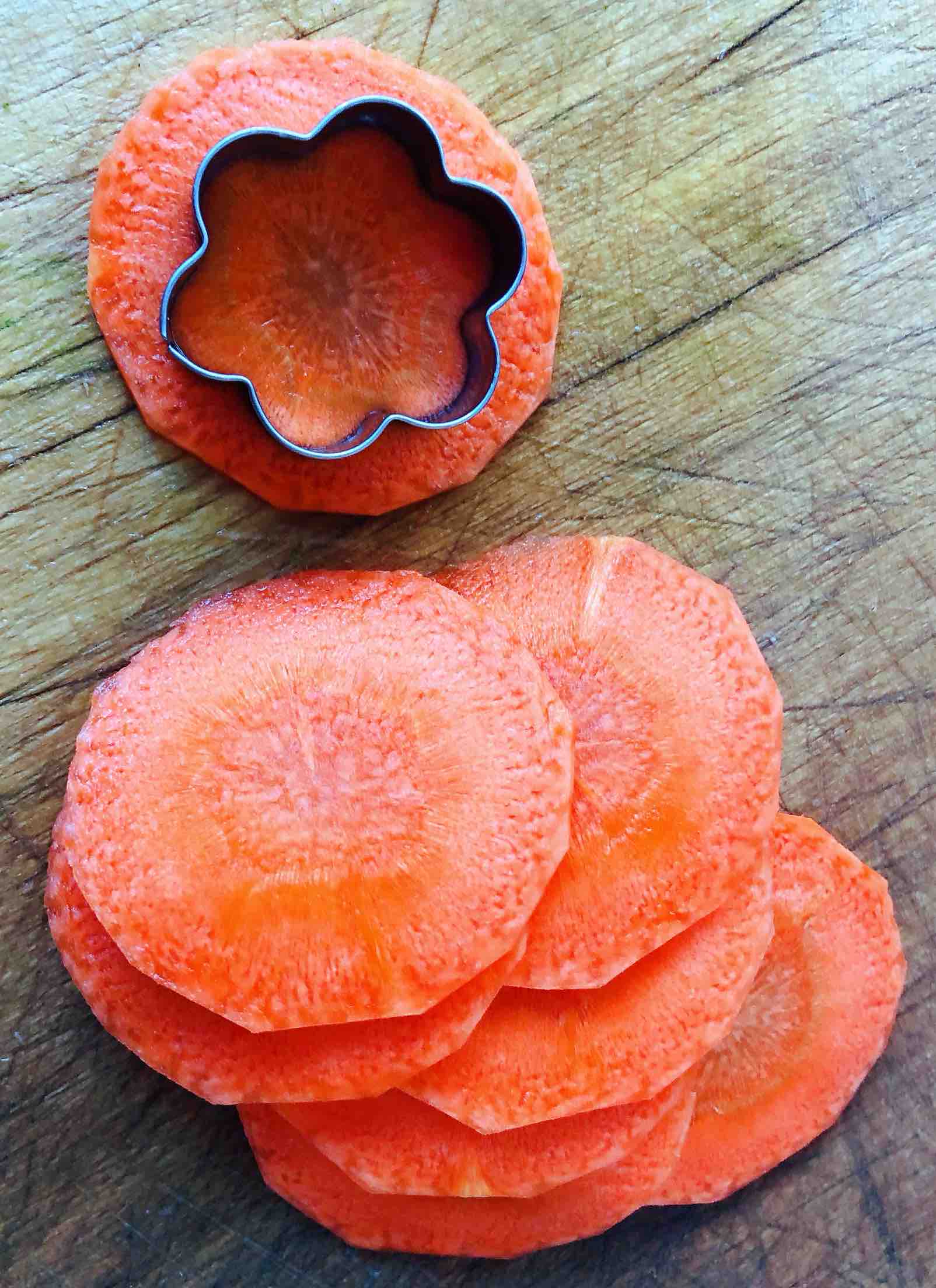 蠔油蒜蓉生菜的做法-咸鮮味煮菜譜