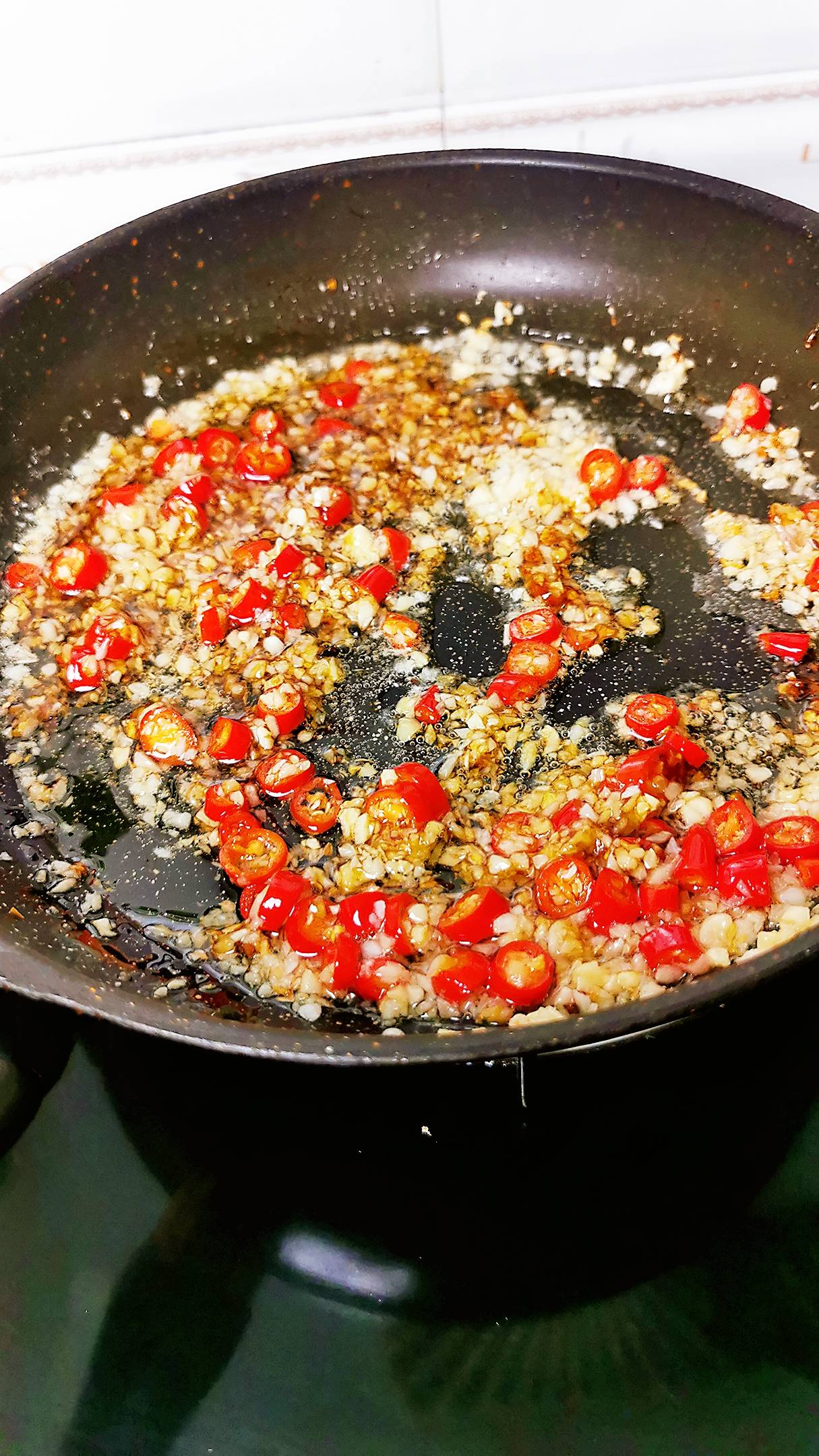 蒜蓉粉絲蒸蝦的做法-香辣味蒸菜譜