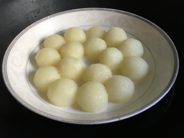 水晶土豆丸子的做法-家常味蒸菜譜