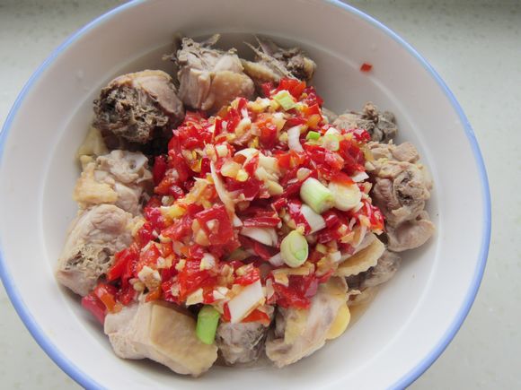 剁椒雞塊的做法-香辣味蒸菜譜