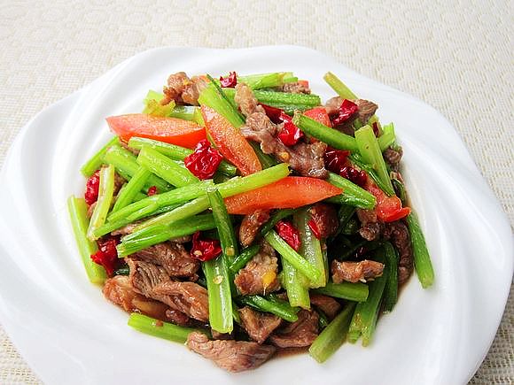 毛芹菜炒羊肉的做法-家常味炒菜譜