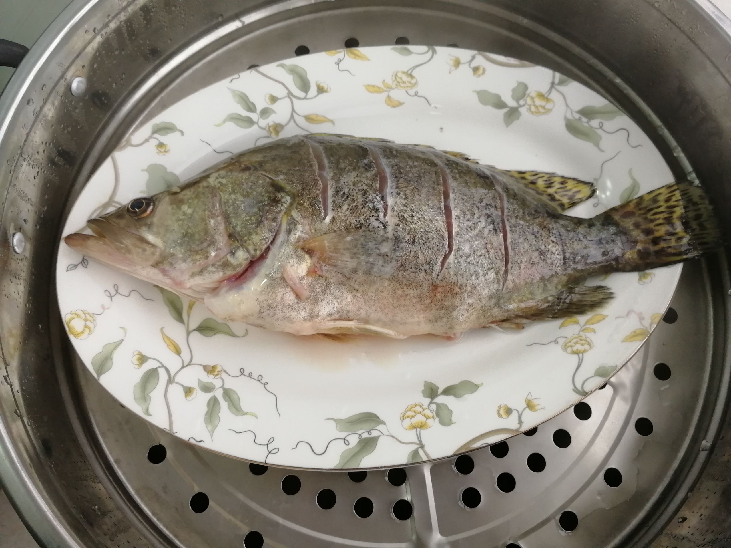 清蒸鱖魚的做法-咸鮮味蒸菜譜-易網(wǎng)健康養(yǎng)生網(wǎng) 清蒸鱖魚的做法-咸鮮味蒸菜譜