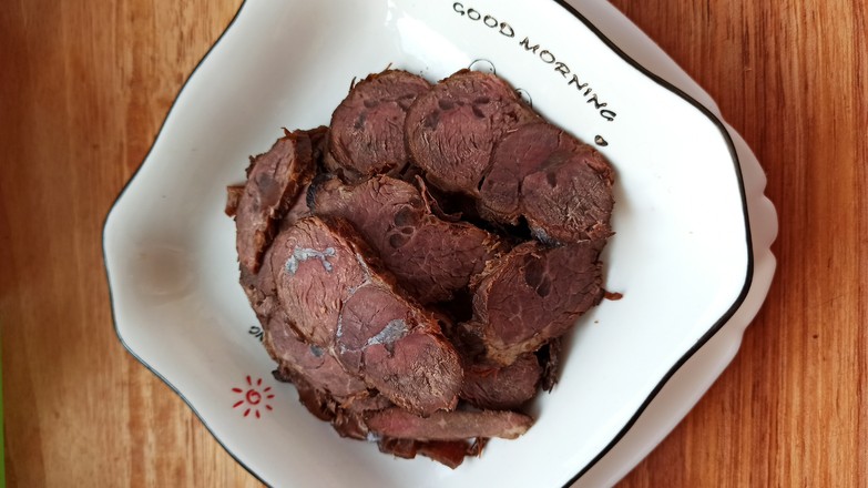 醬牛肉的做法-醬香味煮菜譜