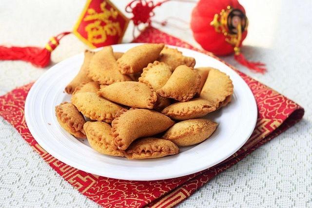 炸油角的做法-甜味炸菜譜-易網健康養生網 炸油角的做法-甜味炸菜譜