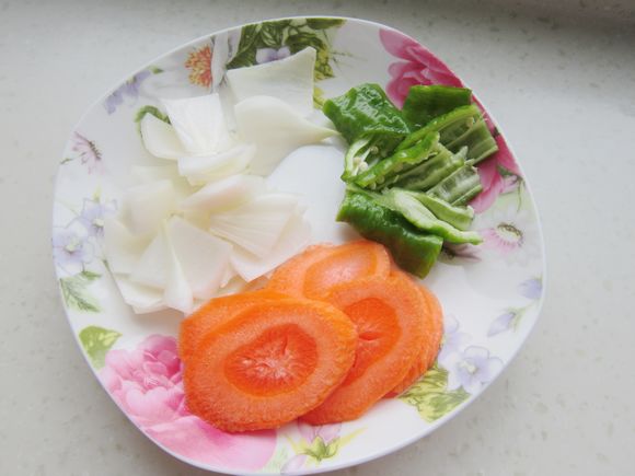 紅燒牛肉的做法-家常味燒菜譜