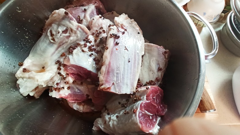 醬牛肉的做法-醬香味煮菜譜