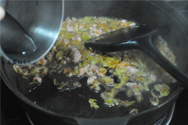 炒糯米糍的做法-家常味炒菜譜