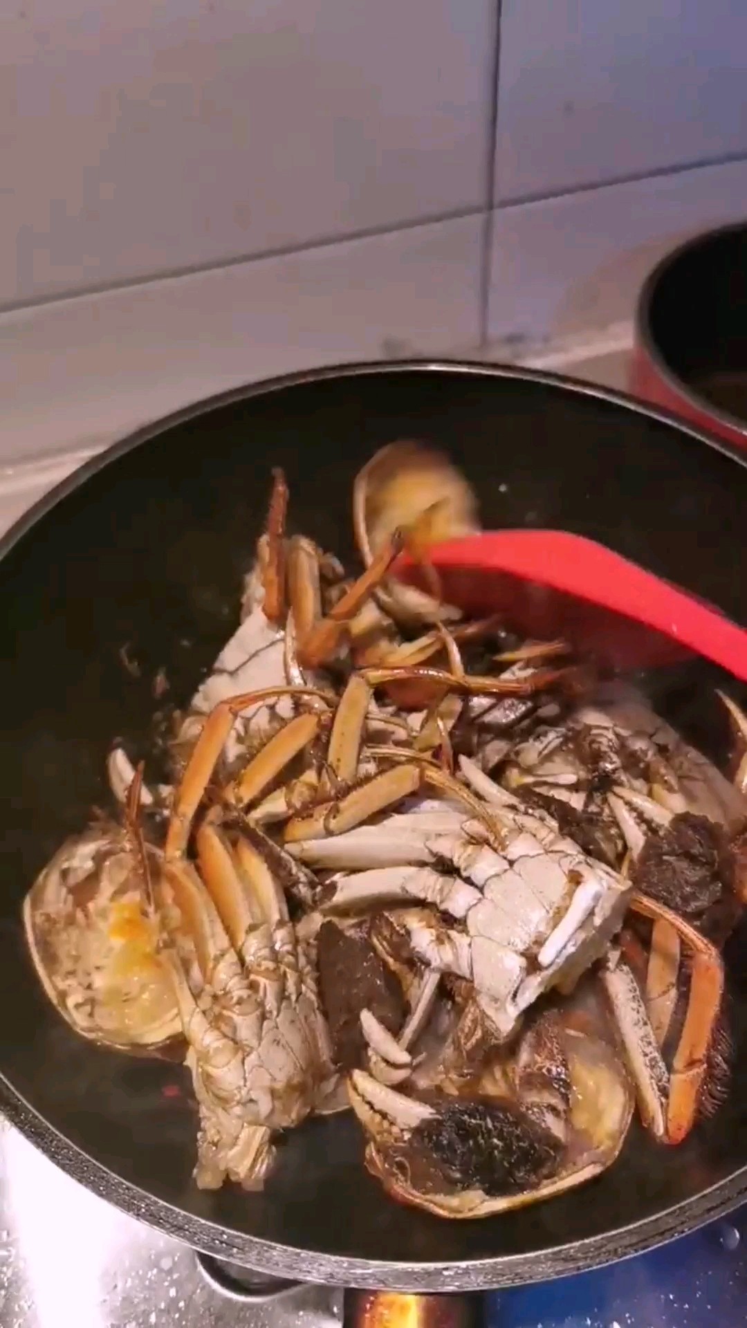 香辣蟹的做法-家常味炒菜譜-易網健康養生網 香辣蟹的做法-家常味炒菜譜