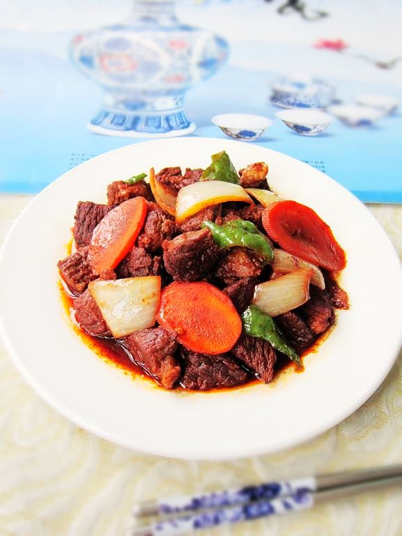紅燒牛肉的做法-家常味燒菜譜