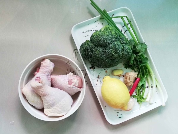 檸檬雞西蘭花的做法-酸辣味拌菜譜