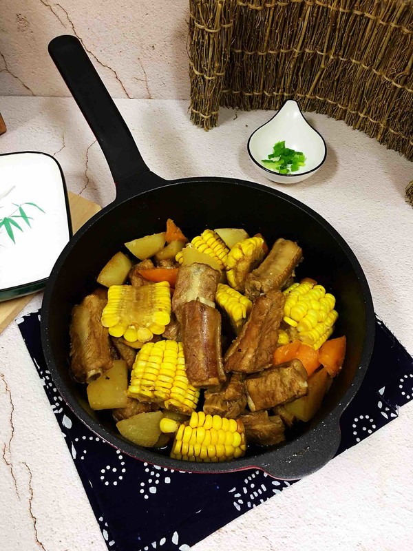 排骨燉玉米的做法-咸鮮味燉菜譜