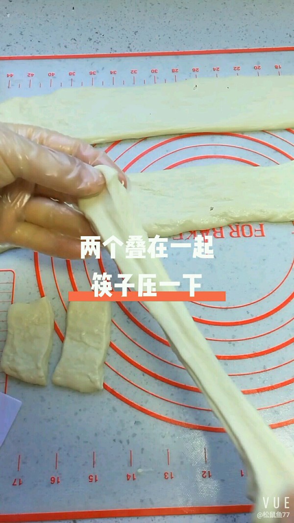 香酥大油條的做法-家常味炸菜譜-易網健康養生網 香酥大油條的做法-家常味炸菜譜