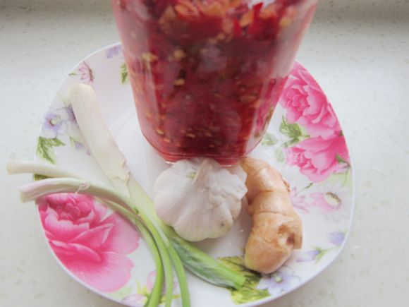 剁椒雞塊的做法-香辣味蒸菜譜