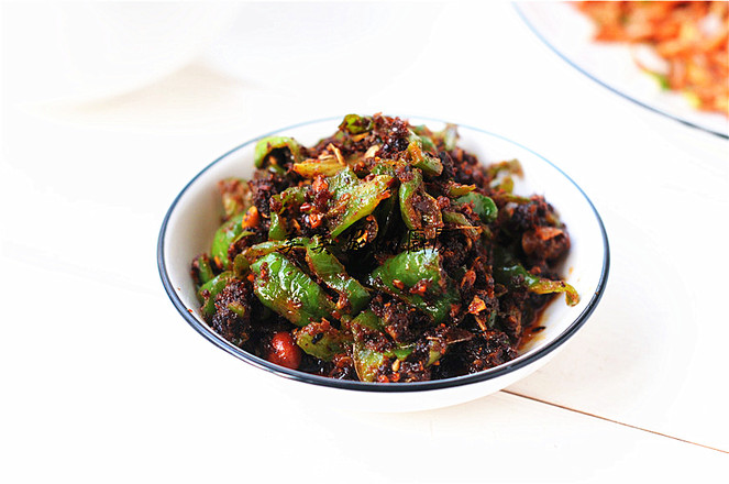 青椒炒老干媽的做法-香辣味炒菜譜