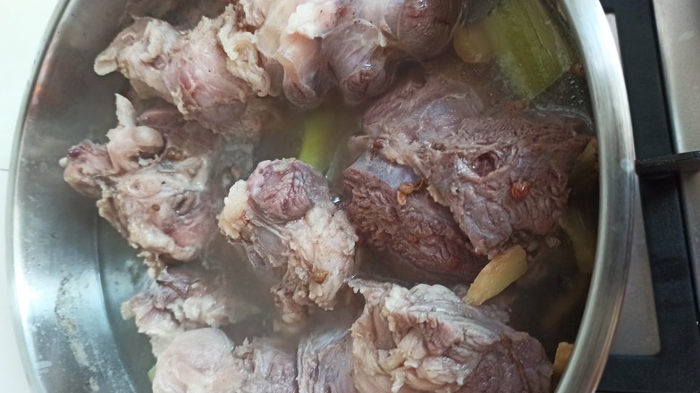 醬牛肉的做法-醬香味煮菜譜