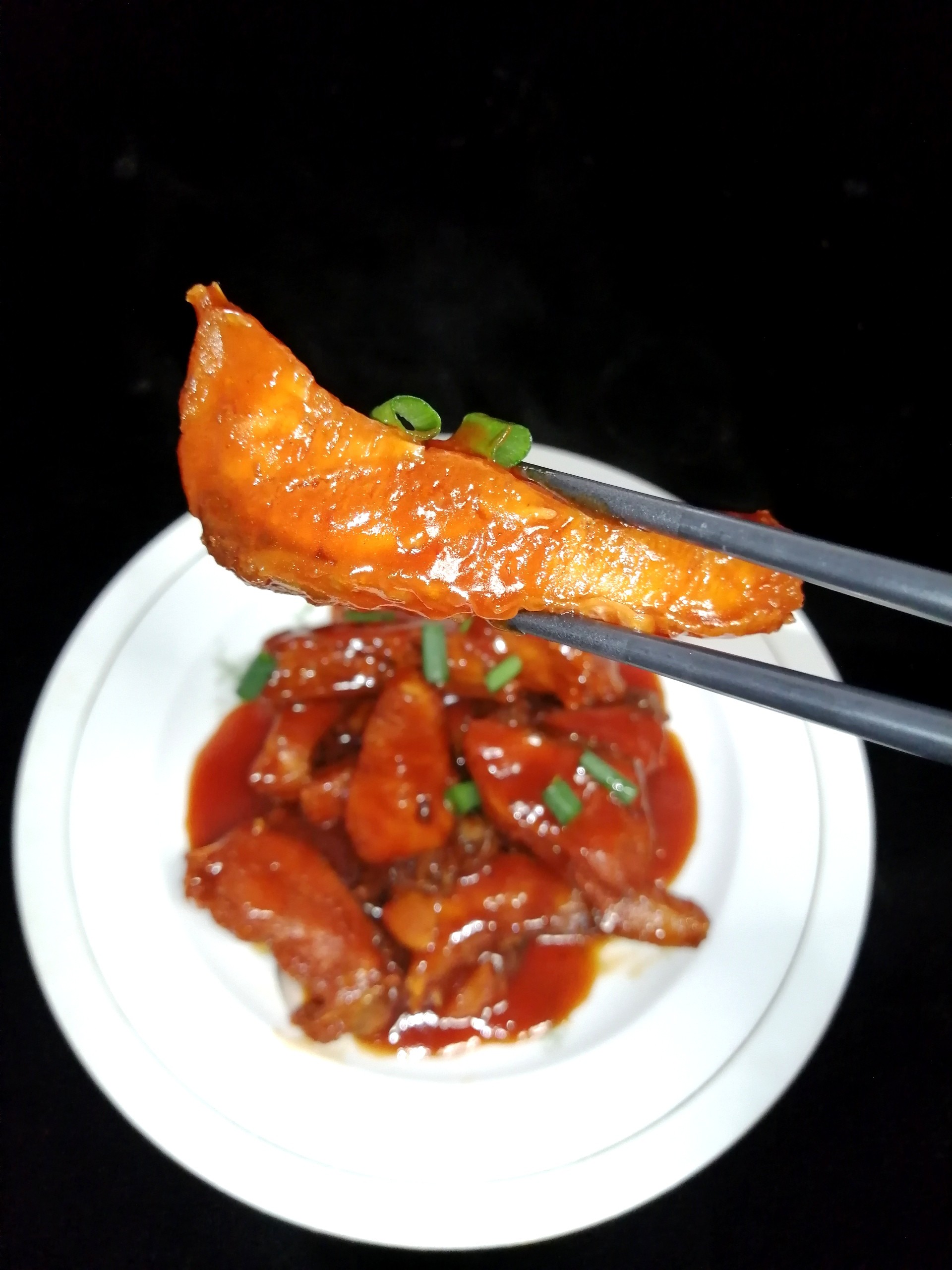 吮指酸甜魚塊的做法-酸甜味炸菜譜