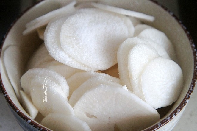 糖醋蘿卜花的做法-酸甜味腌菜譜