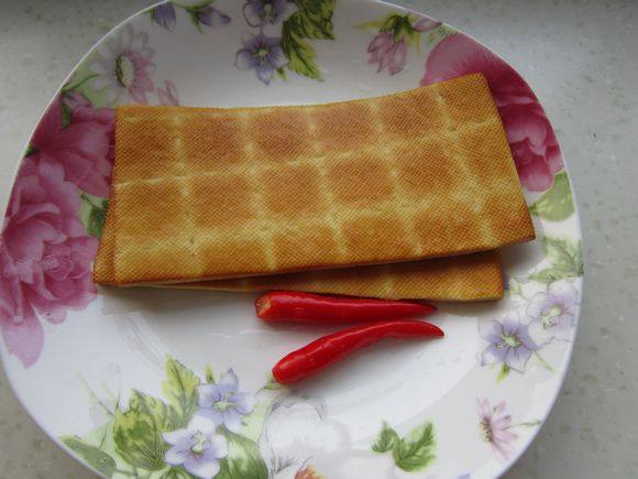 蠔油韭黃炒香干的做法-家常味炒菜譜