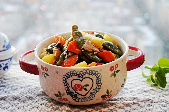 家常大燉菜的做法-家常味燉菜譜-易網(wǎng)健康養(yǎng)生網(wǎng) 家常大燉菜的做法-家常味燉菜譜