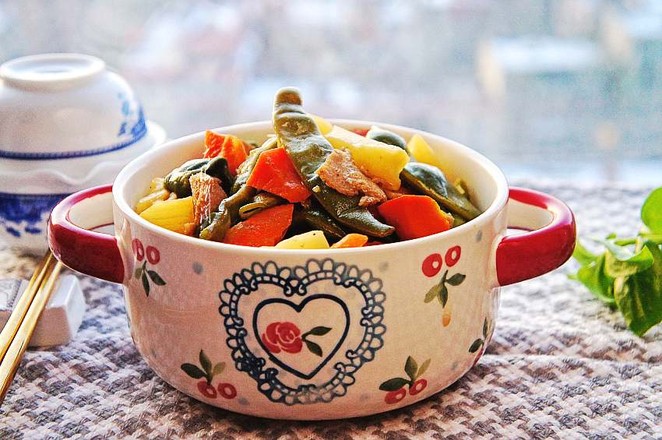 家常大燉菜的做法-家常味燉菜譜-易網(wǎng)健康養(yǎng)生網(wǎng) 家常大燉菜的做法-家常味燉菜譜