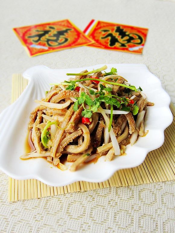 紅油牛肚的做法-香辣味拌菜譜-易網健康養生網 紅油牛肚的做法-香辣味拌菜譜