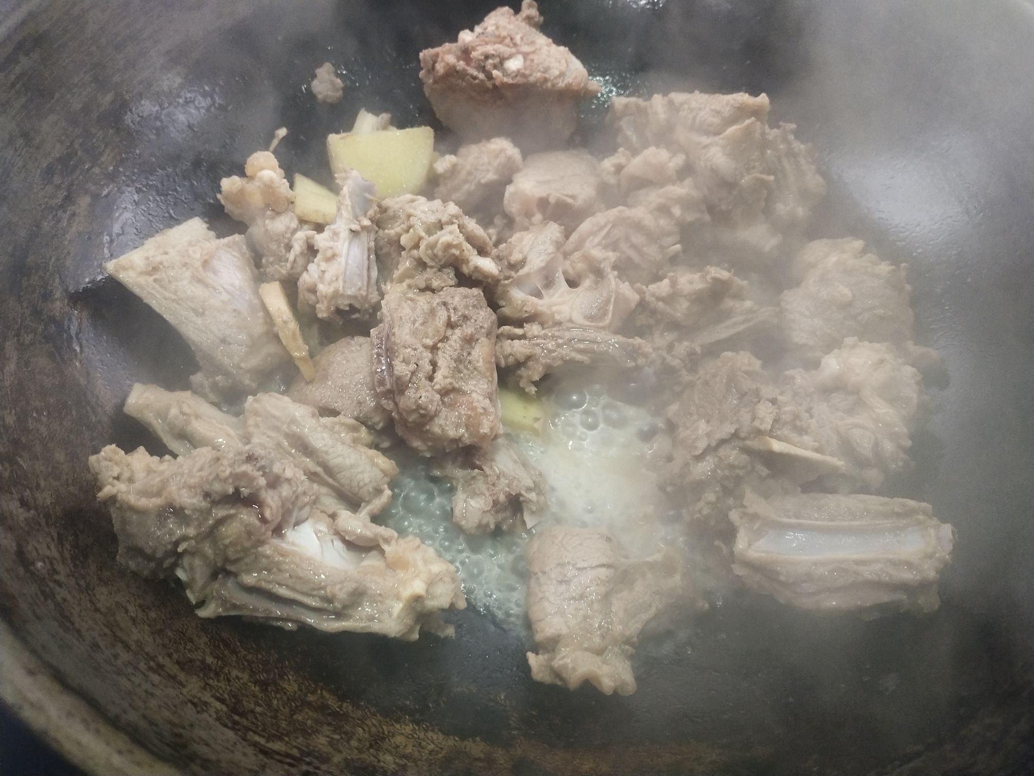 紅燜羊肉的做法-咸鮮味燉菜譜