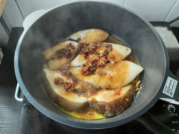 醬燒比目魚的做法-咸鮮味燉菜譜
