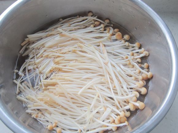 金針菇黑木耳炒肉絲的做法-咸鮮味炒菜譜