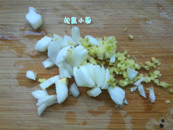 雪菜雞絲面的做法-家常味煮菜譜