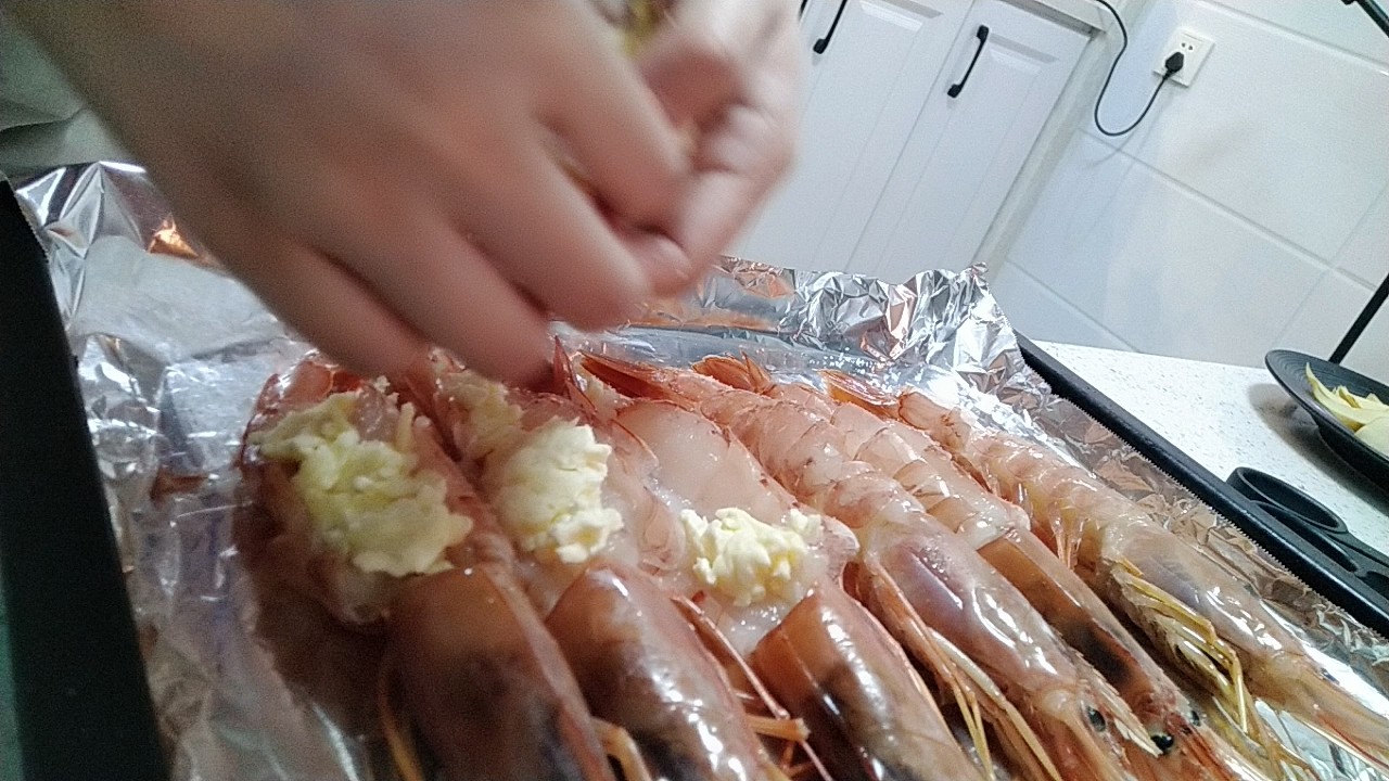 芝士焗阿根廷紅蝦的做法-家常味烤菜譜