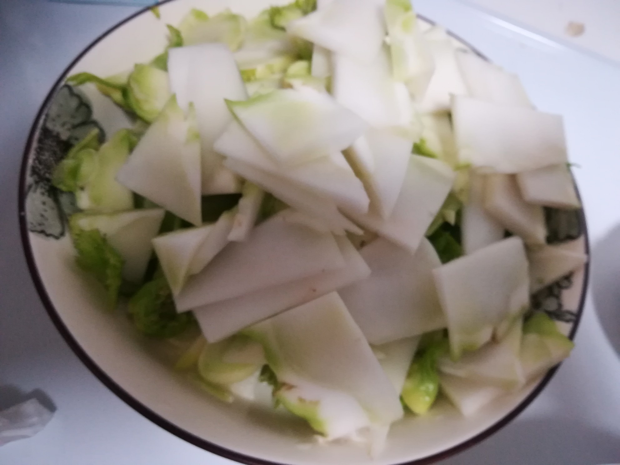 臘腸炒兒菜的做法-咸鮮味炒菜譜