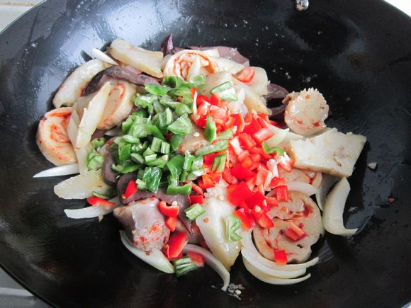 爆炒面肺子的做法-香辣味炒菜譜-易網(wǎng)健康養(yǎng)生網(wǎng) 爆炒面肺子的做法-香辣味炒菜譜