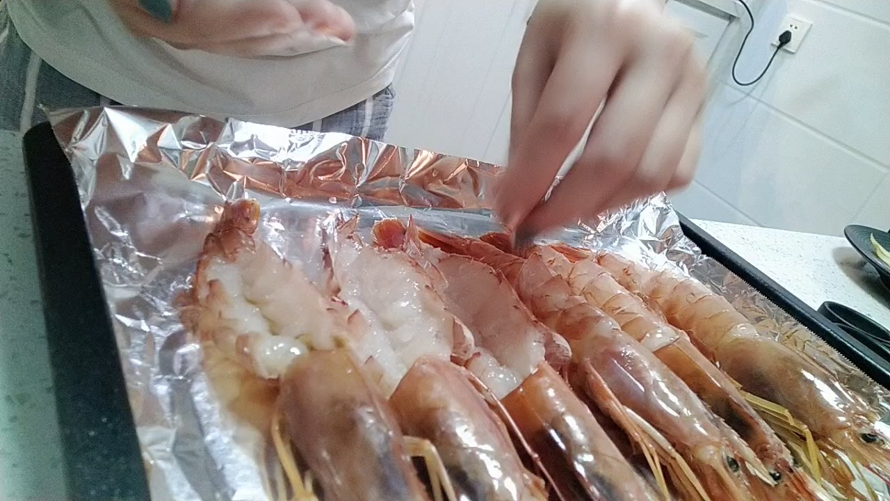 芝士焗阿根廷紅蝦的做法-家常味烤菜譜