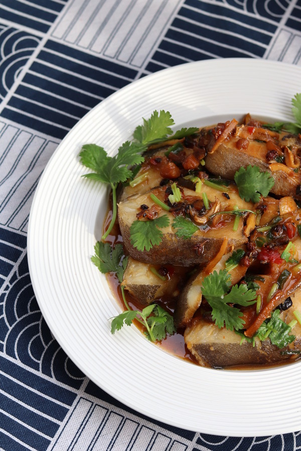 醬燒比目魚的做法-咸鮮味燉菜譜