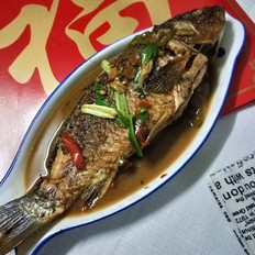 紅燒鯉魚的做法-咸鮮味燒菜譜